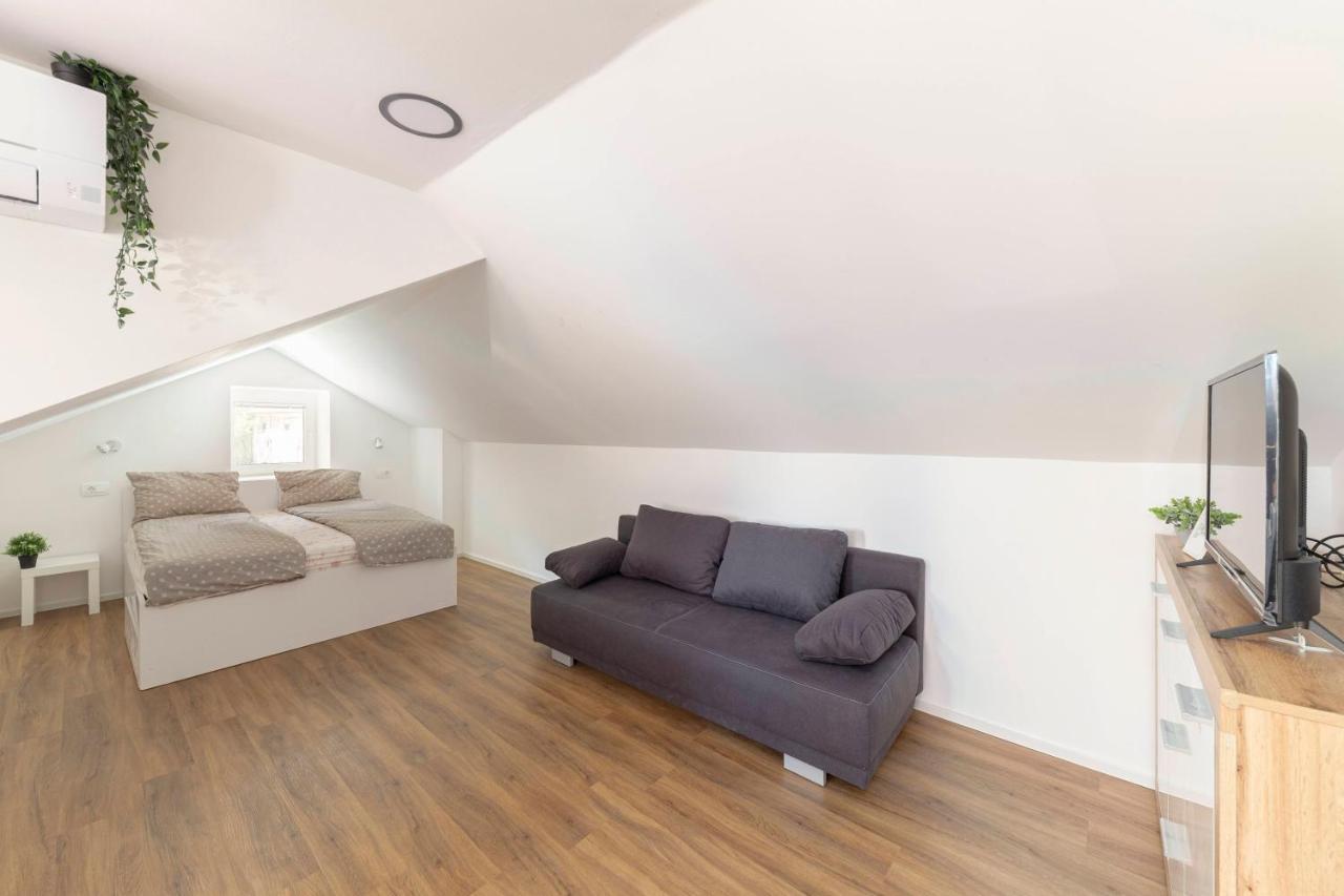 Apartments Berni Ljubljana Extérieur photo